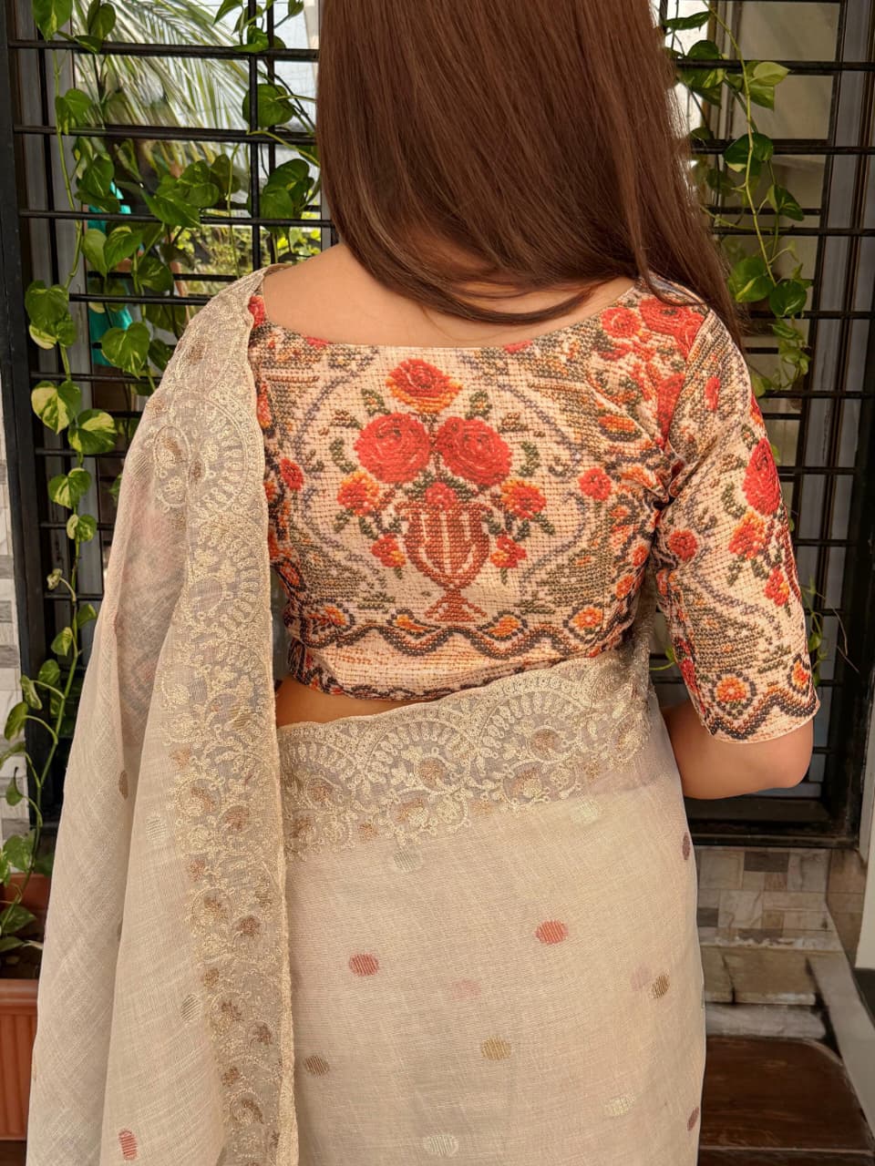 Elegant Beige Hand-Embroidered Linen Saree